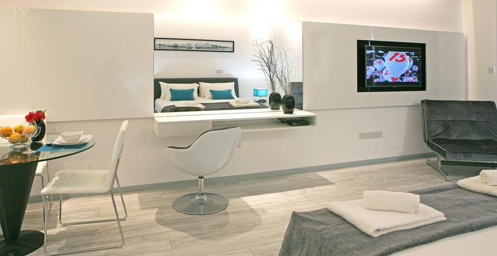 Corina Suites & Apartments Limassol Zimmer foto