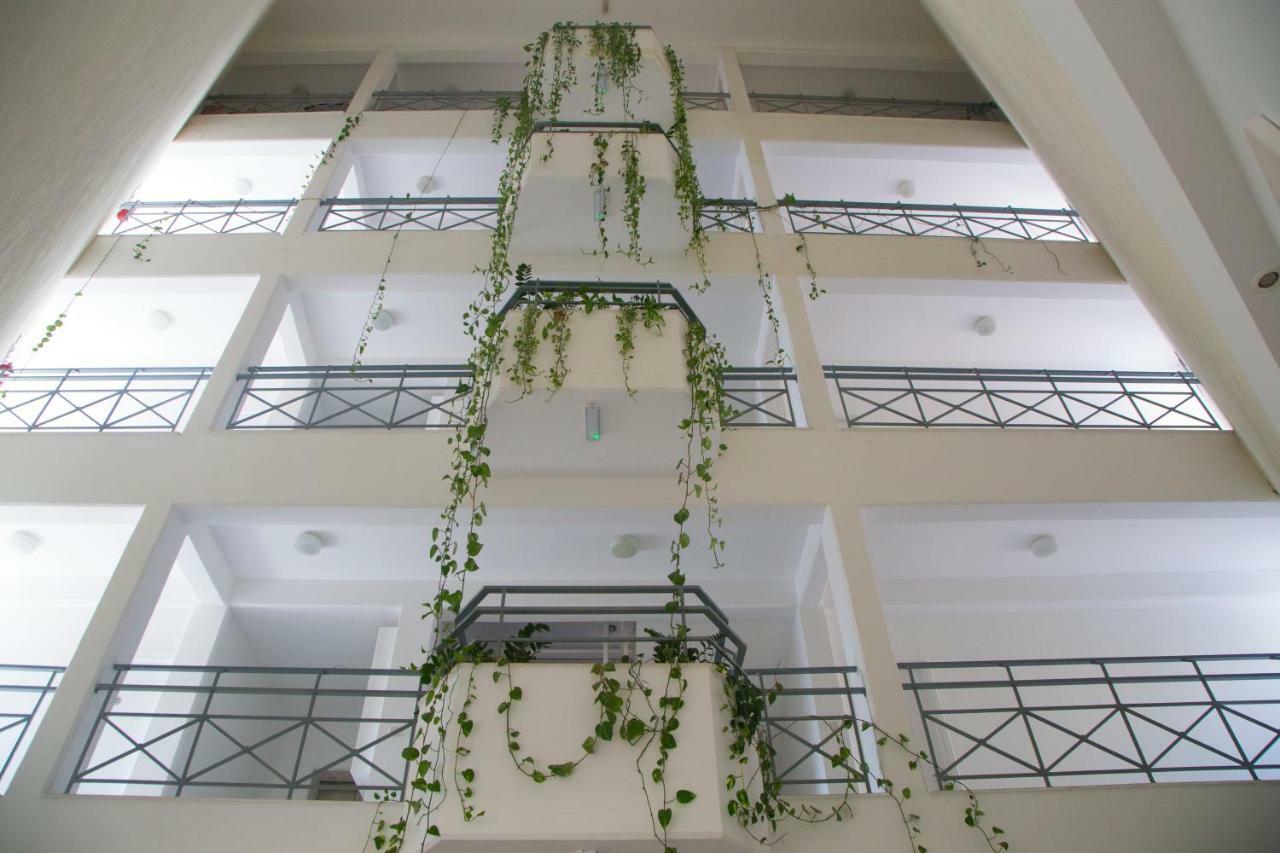 Corina Suites & Apartments Limassol Exterior foto